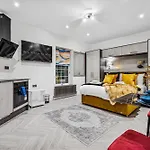 Apartment Casa Pinto Luxe & Comfy 3br House With Private Or Full-house By Altoluxo Short Lets & Serviced