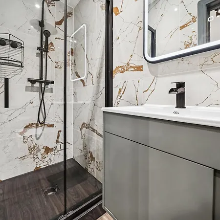 Casa Pinto Luxe & Comfy 3br House With Private Or Full-house By Altoluxo Short Lets & Serviced Appartamento