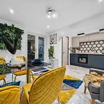 Casa Pinto Luxe & Comfy 3br House With Private Or Full-house By Altoluxo Short Lets & Serviced Апартаменты