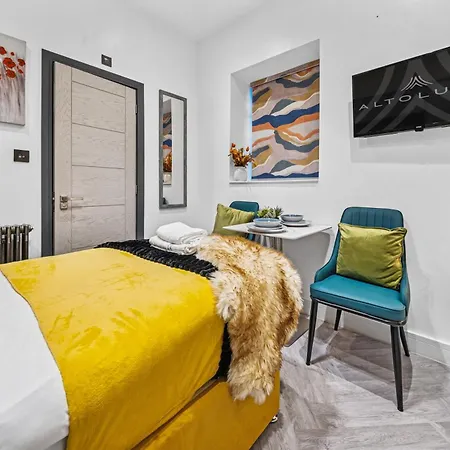 Casa Pinto Luxe & Comfy 3br House With Private Or Full-house By Altoluxo Short Lets & Serviced